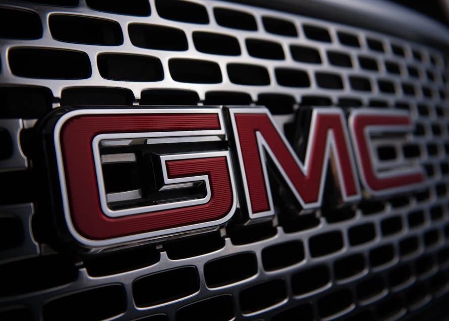 GMC Sierra 1500 Brush Guards & Grille Guards Overview